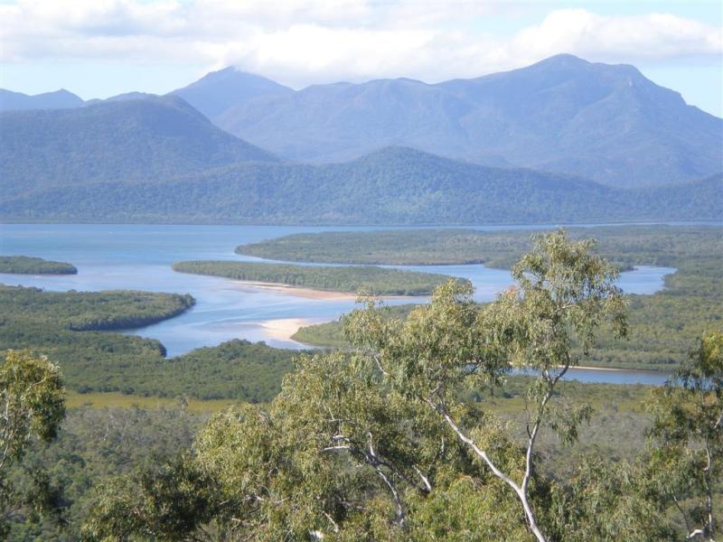 Hinchinbrook Marine Cove Resort Lucinda المظهر الخارجي الصورة